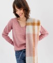 Pull col V avec finitions roulottées femme